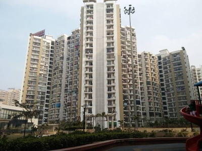 1137 sq ft 2 BHK 2T Apartment for rent in Prateek Wisteria at Sector 77, Noida by Agent Property and homez
