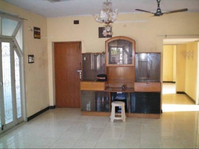 1350 sq ft 2 BHK 2T South facing Apartment for sale at Rs 62.00 lacs in Sri Dayal Nivas 3th floor in Camp Road, Chennai