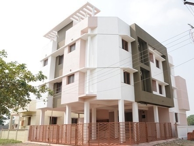 702 sq ft 2 BHK 2T NorthEast facing Apartment for sale at Rs 32.10 lacs in Sri Balaji Nagar Seneerkuppam 1th floor in Poonamallee Avadi High Road, Chennai