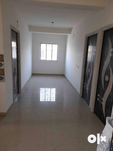 1500 sqft 3bhk flat for sell in contractors area bistupur