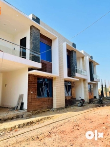 3bhk duplex villa at prime location in noida extension