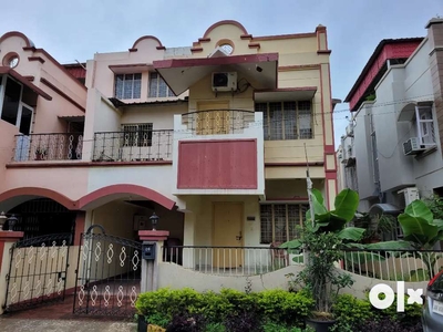 4BHK duplex available for sale in Vatika Green City