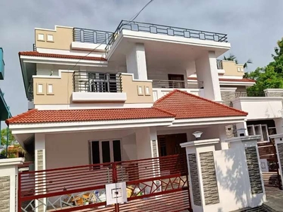Traditional kind home 4 bhk house