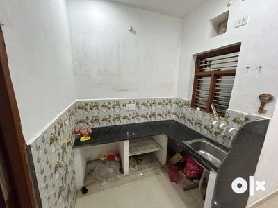 1 BHK flat on rent in Sikandra agra