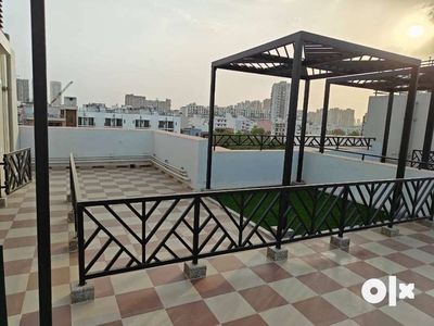 2 BHK+ ROOF FLAT FOR RENT