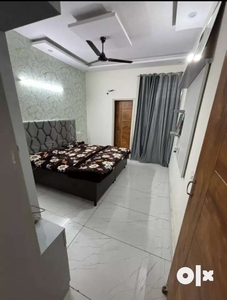 2bhk Fully furnished flat owner free newly built near airport road