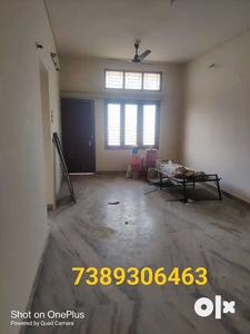 2bhk fully independent flat in pandri