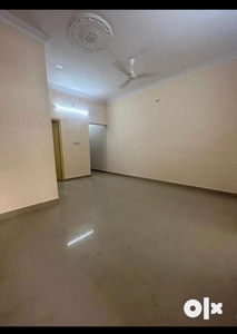 2bhk ground floor house for lease cum rent