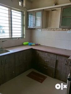 3bhk flat for rent in good condition semi furnished near by bema Kunj