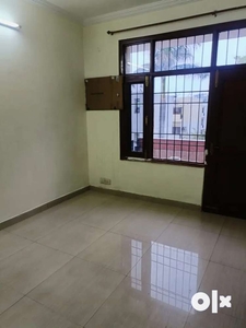For Rent MIG 2BHK Second Floor Sector 38 West