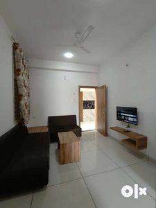 No brokerage charges @ fully furnished 1bhk spacious flat for rent