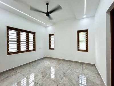 1189 sq ft 3 BHK 2T NorthEast facing IndependentHouse for sale at Rs 83.56 lacs in Project in Selaiyur, Chennai