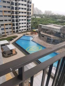 630 sq ft 1 BHK 1T West facing Apartment for sale at Rs 65.00 lacs in Amanora Gold Towers in Hadapsar, Pune