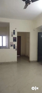 2bhk flat for working bachelor