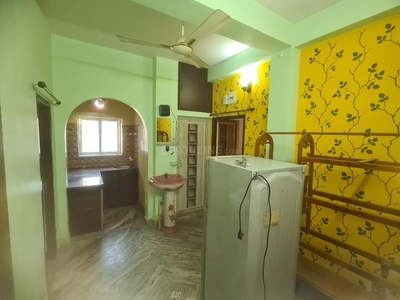 2 BHK Flat for rent in Pancha Sayar, Kolkata - 720 Sqft