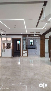 3Bed with Covered Car Parking and Lift in Shakti Khand-4