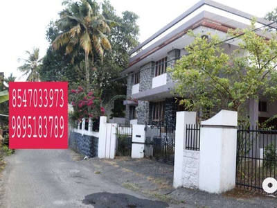 House in prime location Kottayam town 5 BHK 470 sq feet 2.10 crore