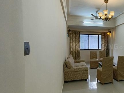 2 BHK Flat for rent in Khar West, Mumbai - 750 Sqft