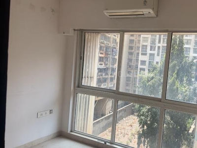 2 BHK Flat for rent in Kurla West, Mumbai - 700 Sqft