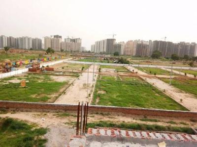 1000 sq ft NorthEast facing Plot for sale at Rs 4.00 lacs in develop socity in Sector 137, Noida