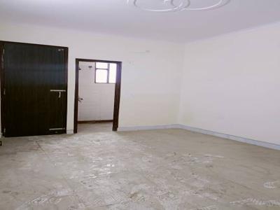 1400 sq ft 3 BHK 3T NorthEast facing Apartment for sale at Rs 60.00 lacs in Project in Sector 104, Noida