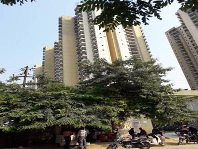 1425 sq ft 2 BHK 2T West facing Apartment for sale at Rs 60.00 lacs in Unnati The Aranya 23th floor in Sector 119, Noida