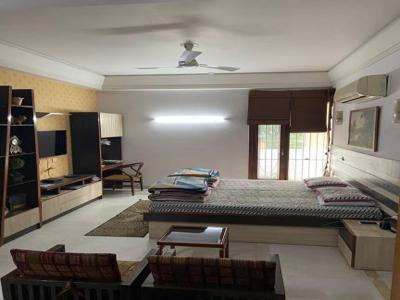 1600 sq ft 3 BHK 2T NorthEast facing Completed property Villa for sale at Rs 2.00 crore in Project in Sector 48, Noida