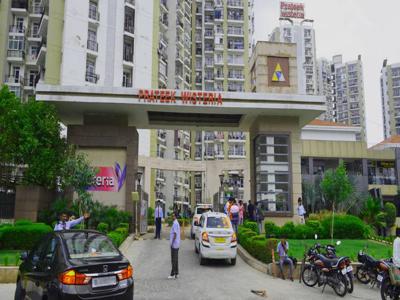 1735 sq ft 3 BHK 4T NorthEast facing Apartment for sale at Rs 1.30 crore in Prateek Wisteria in Sector 77, Noida
