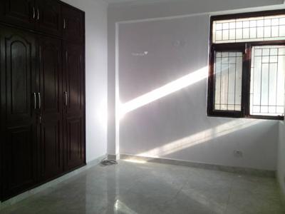 2000 sq ft 3 BHK 2T NorthEast facing Apartment for sale at Rs 1.63 crore in CGHS Prakriti Apartments in Sector 6 Dwarka, Delhi