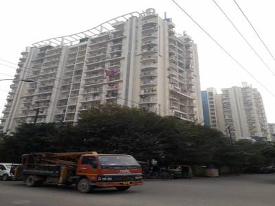 2175 sq ft 4 BHK 5T NorthEast facing Apartment for sale at Rs 1.40 crore in Mahagun Maple in Sector 50, Noida