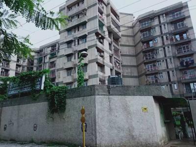 2200 sq ft 4 BHK 4T NorthEast facing Apartment for sale at Rs 1.70 crore in CGHS Sri Niketan Apartments in Sector 7 Dwarka, Delhi