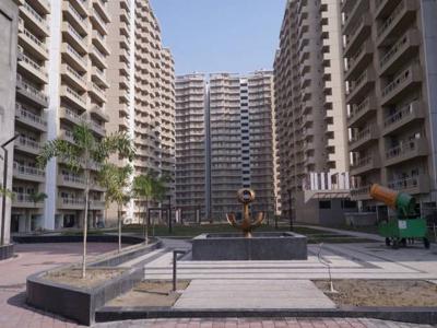 2335 sq ft 4 BHK 4T NorthEast facing Completed property Apartment for sale at Rs 1.61 crore in HR Buildcon Elite Golf Green 14th floor in Sector 79, Noida