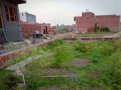 360 sq ft East facing Plot for sale at Rs 5.00 lacs in shiv enclave part 3 in Haji Colony, Delhi
