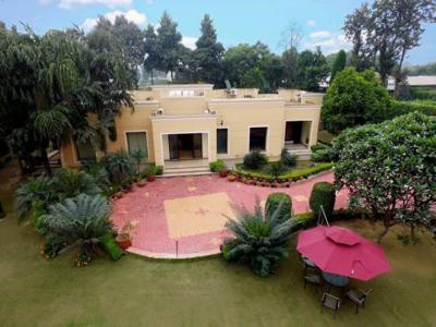 3600 sq ft 4 BHK 4T East facing Completed property Villa for sale at Rs 25.00 crore in B kumar and brothers in Neeti Bagh, Delhi
