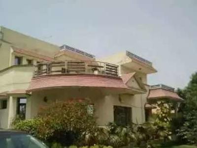 3600 sq ft 4 BHK 4T East facing Completed property Villa for sale at Rs 25.00 crore in b kumar and brothers in Panchsheel Enclave, Delhi
