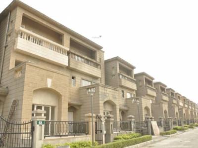 3998 sq ft 3 BHK 4T NorthEast facing Villa for sale at Rs 4.25 crore in Jaypee Kallisto Townhomes in Sector 128, Noida