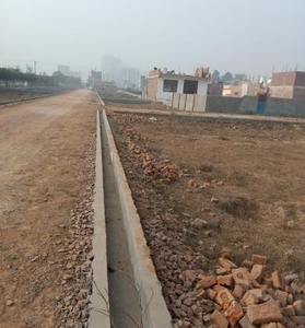 100 Sq.Yd. Plot in Knowledge Park ii Greater Noida