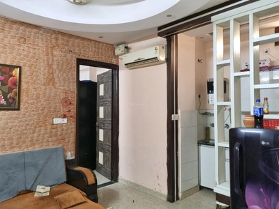 2 BHK Flat for rent in Dwarka Mor, New Delhi - 650 Sqft