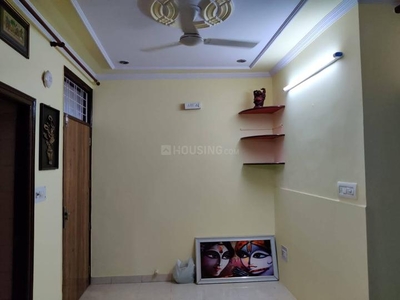 2 BHK Flat for rent in Mahavir Enclave, New Delhi - 875 Sqft