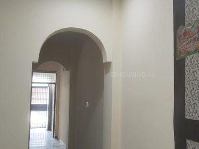 2 BHK Villa for rent in Razapur Khurd, New Delhi - 675 Sqft