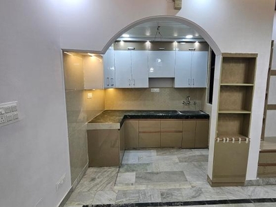 3 Bedroom 120 Sq.Mt. Builder Floor in Indirapuram Ghaziabad