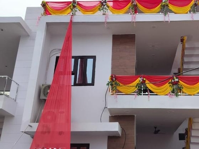 3 Bedroom 1650 Sq.Ft. Independent House in Amar Shaheed Path Lucknow