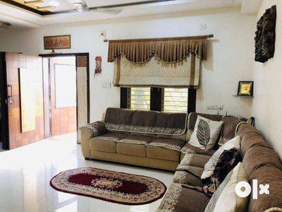 3 BHK 1 Family Sitting Room Main road touch property