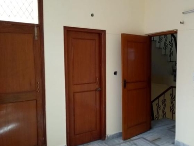 3.5 Bedroom 900 Sq.Ft. Villa in Sainik Colony Faridabad
