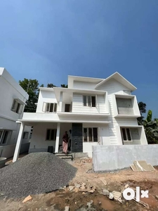 3BHK HOUSE (VILLA) FOR SALE AT KAKKANAD THENGODE