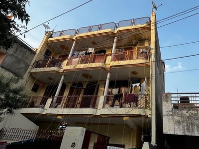 4 Bedroom 200 Sq.Yd. Independent House in Nehru Nagar ii Ghaziabad