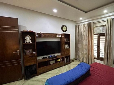 4 Bedroom 350 Sq.Yd. Builder Floor in Sector 31 Faridabad