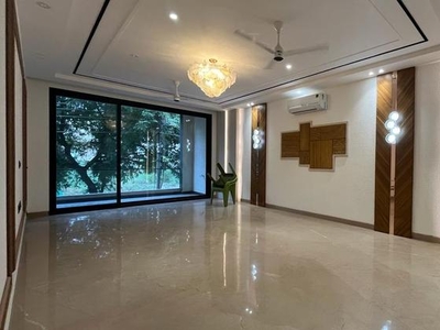 4 Bedroom 350 Sq.Yd. Builder Floor in Sector 45 Gurgaon