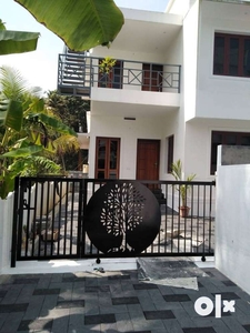 4BHK House for sale at eroor