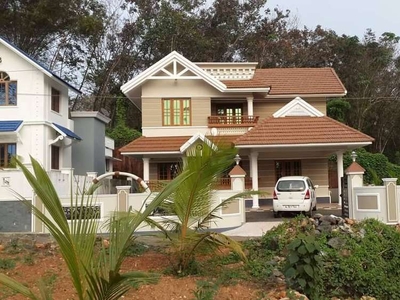 4BHK Semifurnished House with 9cent in Ettumanoor, Kottayam, 2600sqft
